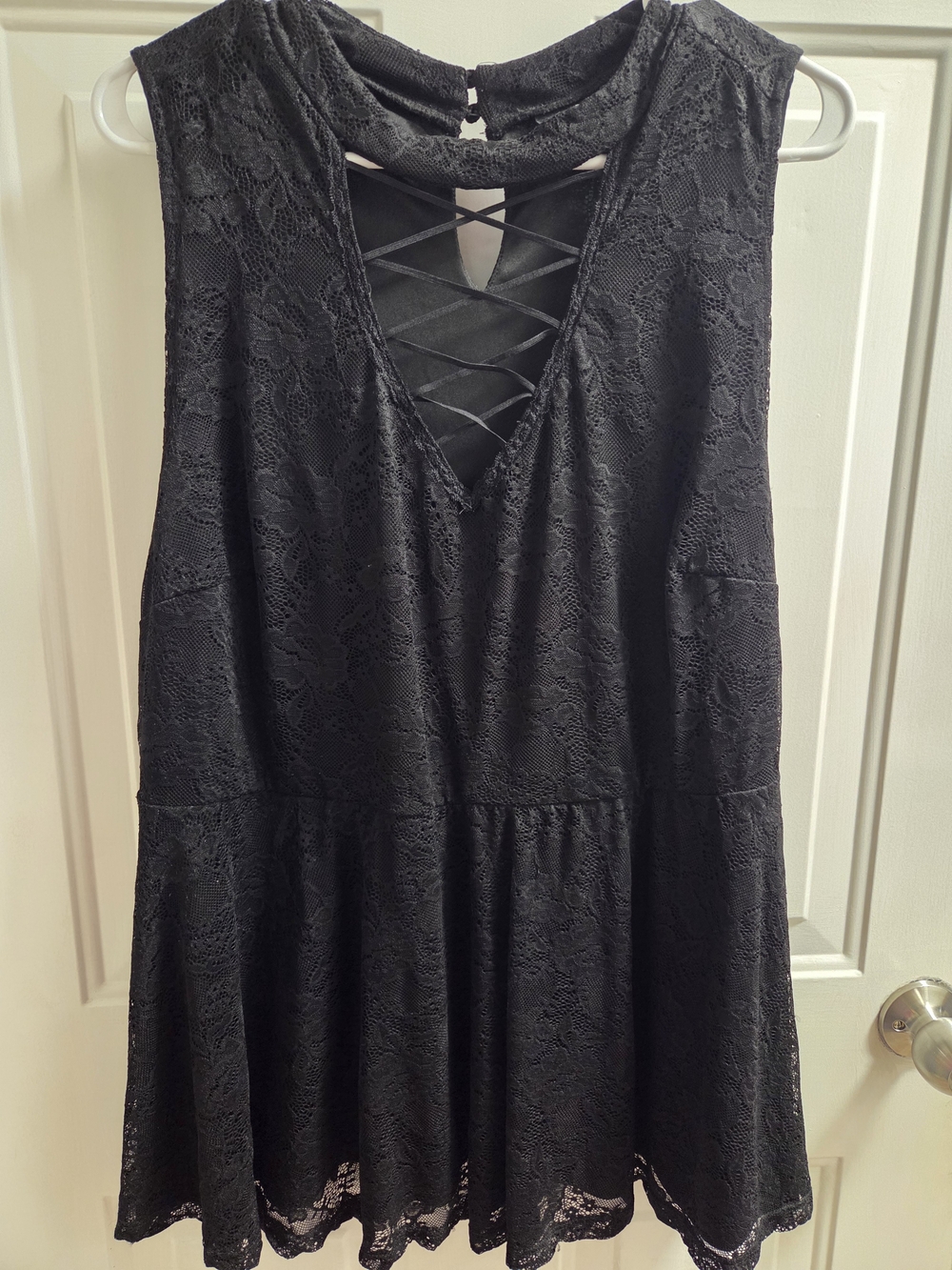 Torrid Black Lace Sleeveless Top with Crisscross Front & Keyhole Back